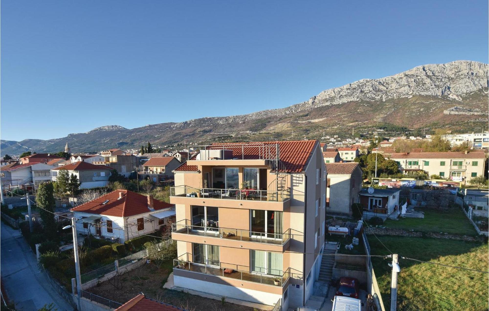 Nice Apartment In Kastel Gomilica With Wifi Kastela Luaran gambar