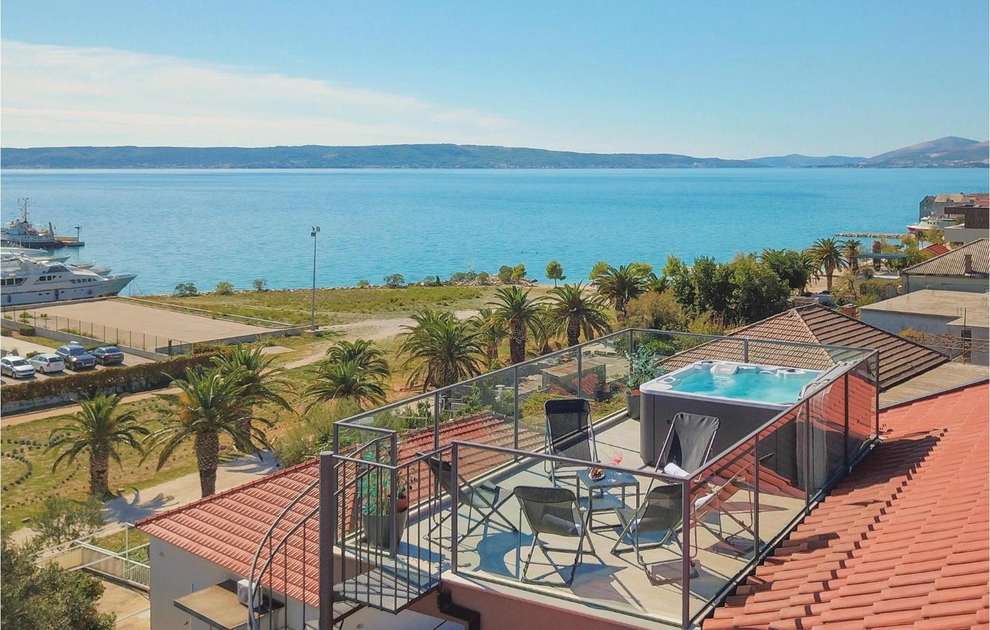 Nice Apartment In Kastel Gomilica With Wifi Kastela Luaran gambar